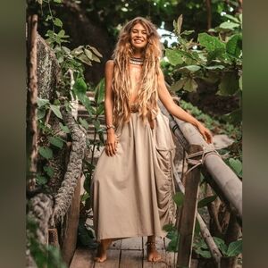 Thaluta Maxi Skirt Alaina Beige